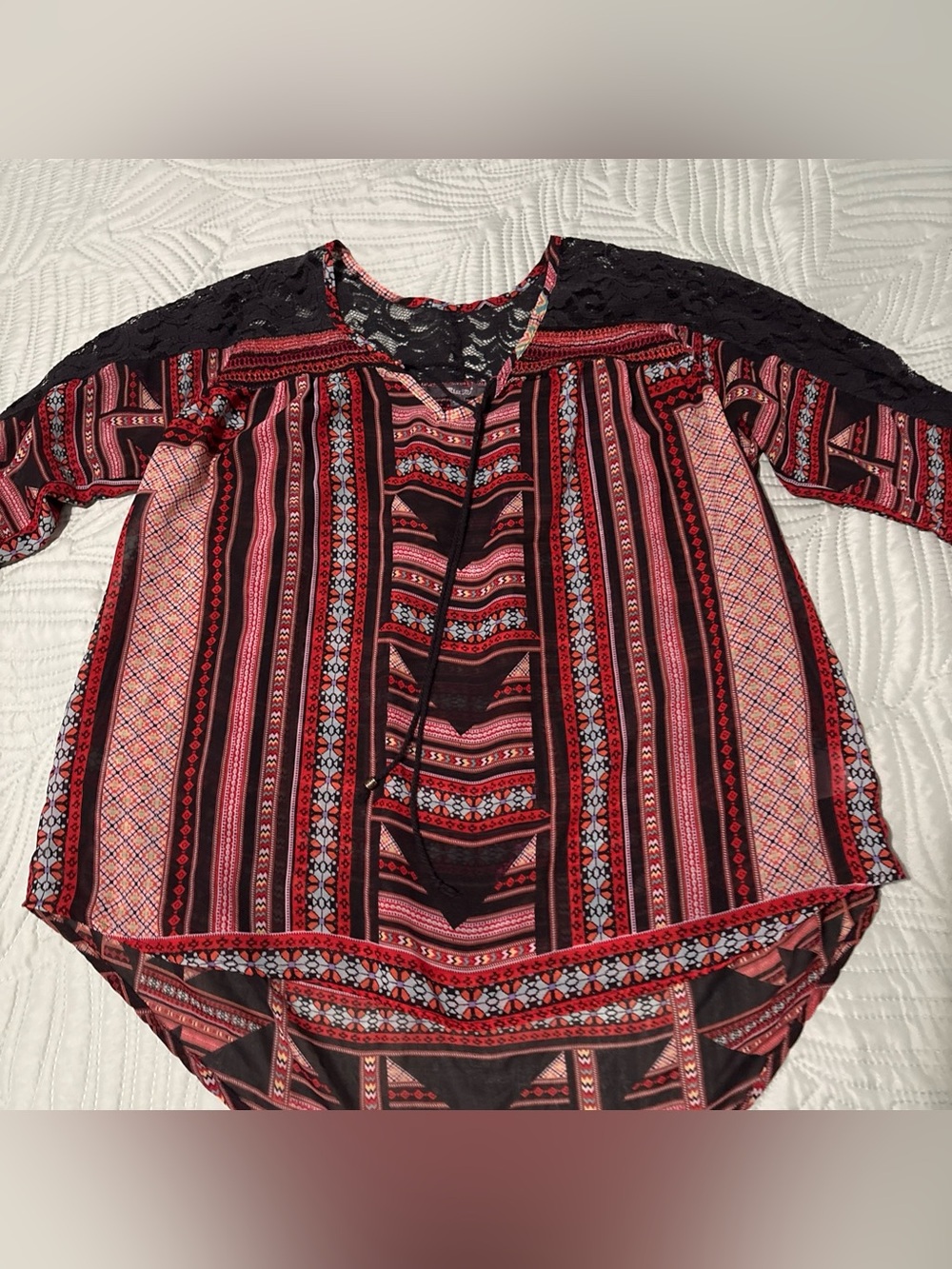 Miss Me Floral Lace Blouse Women’s Large Sheer 3/4 Sleeve Boho Y2K hi-low
